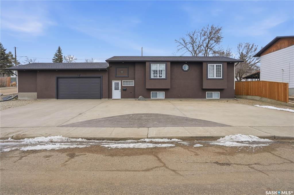 MLS® listing #SK032007 for sale located at 1068 Athabasca Street W