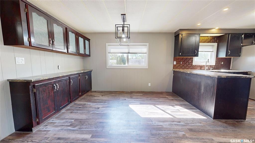 Third View of 401 Walsh Street, Maple Creek, Saskatchewan, S0N 1N0