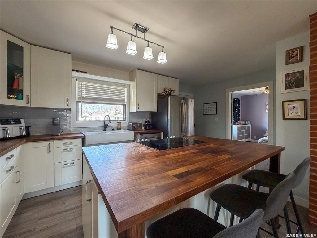 Fourth View of 442 Front Street W, Eastend, Saskatchewan, S0N 0T0