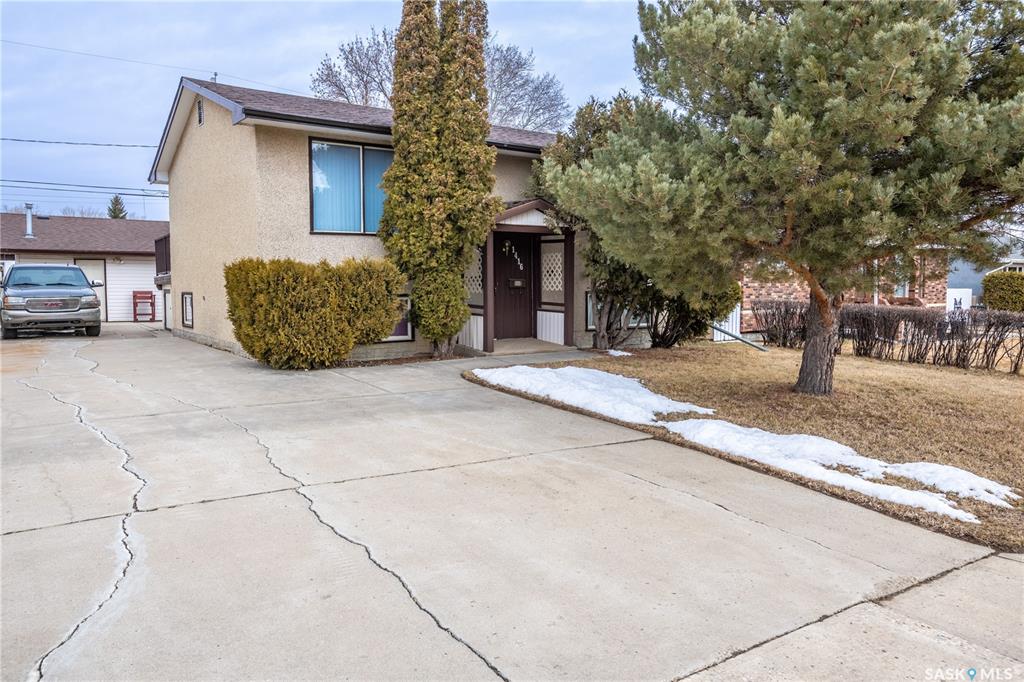 1416 Athabasca Street W, SK032093, Saskatchewan,