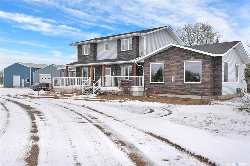 Zehner / Frischholz Acreage, SK032102, Saskatchewan,