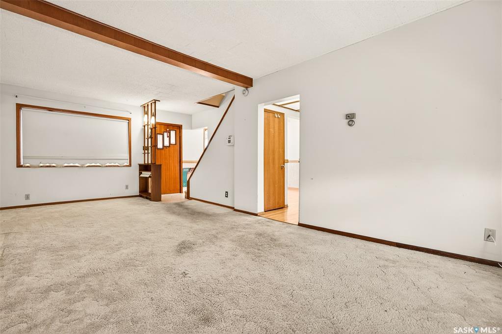 Second View of 528 Athabasca Street E, Hillcrest MJ, Moose Jaw, Saskatchewan, S6H 0M1