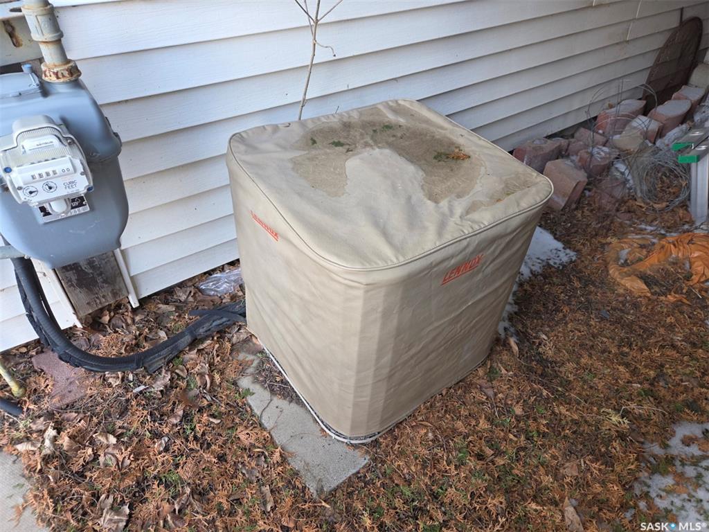 Fourth View of 311 Wilkinson Crescent, Forest Grove, Saskatoon, Saskatchewan, S7N 3L7