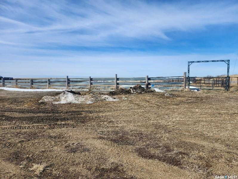 Second View of RAPLEY ARENA QUARTER, Val Marie Rm No. 17, Saskatchewan, S0N 0N0