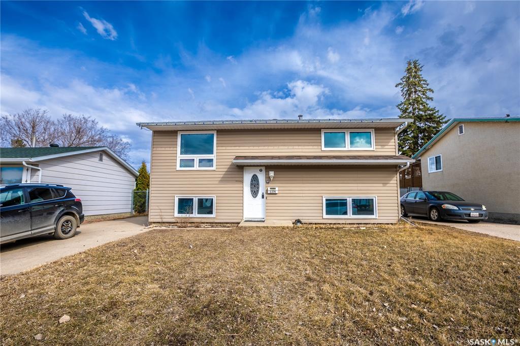 1374 Manitou Crescent, SK032379, Saskatchewan,