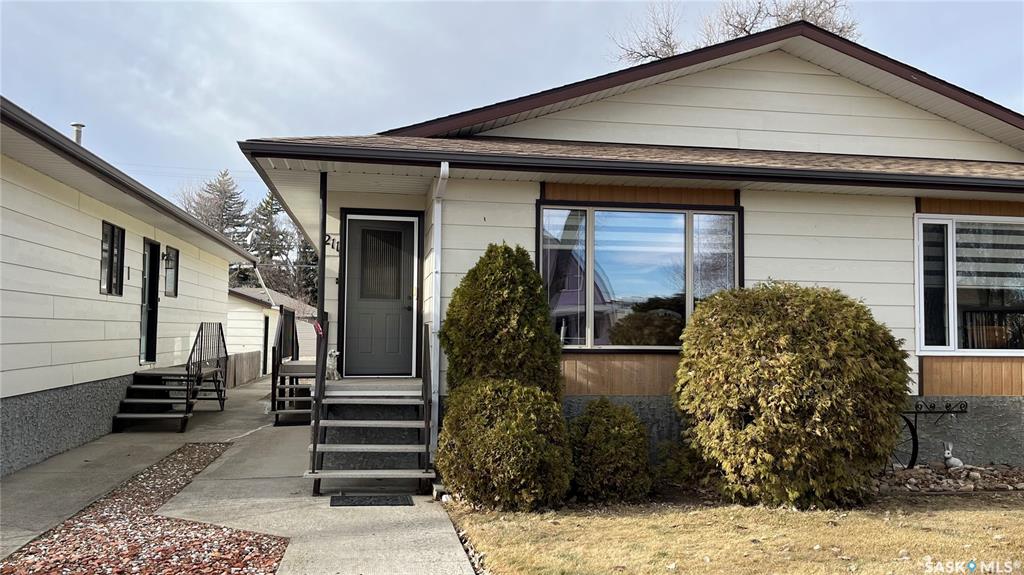 211 Maple Street, SK032406, Saskatchewan,