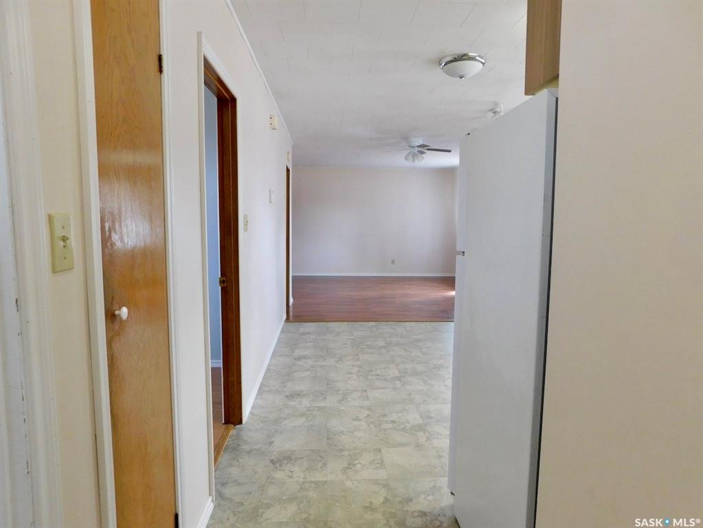 Fifth View of 507 2nd Avenue E, Assiniboia, Saskatchewan, S0H 0B0