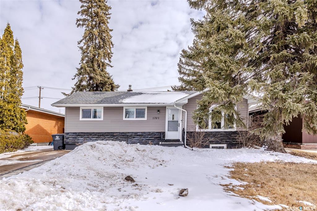 1701 Preston Avenue S, SK032428, Saskatchewan,
