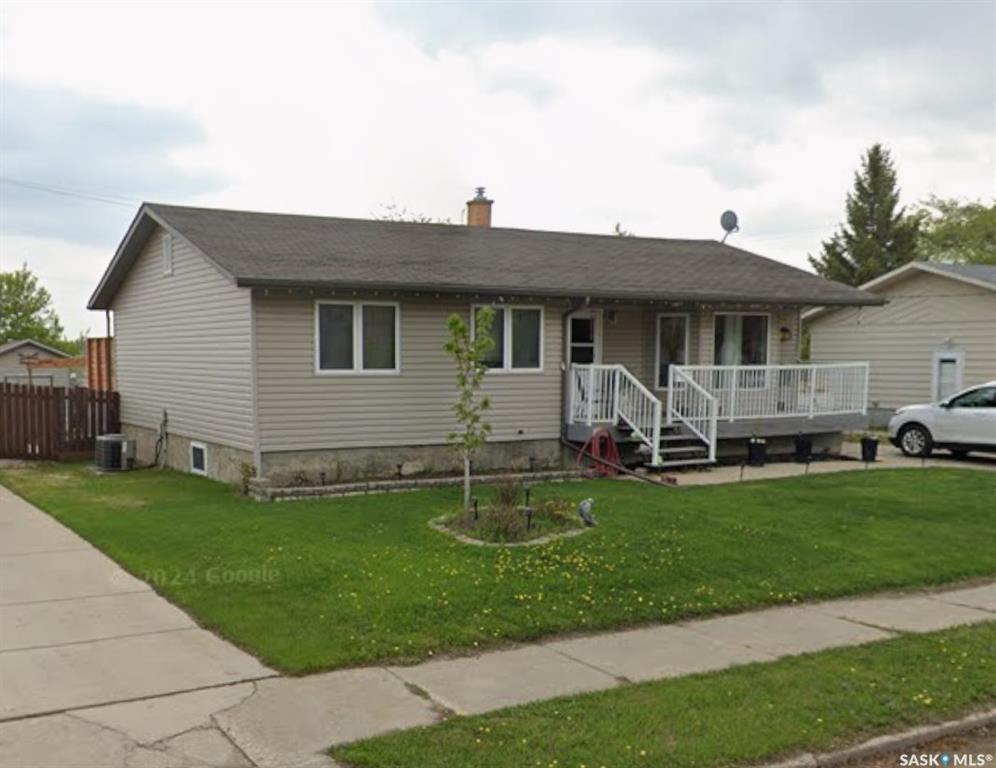 Second View of 361 Fourth Avenue N, North YO, Yorkton, Saskatchewan, S3N 1B5
