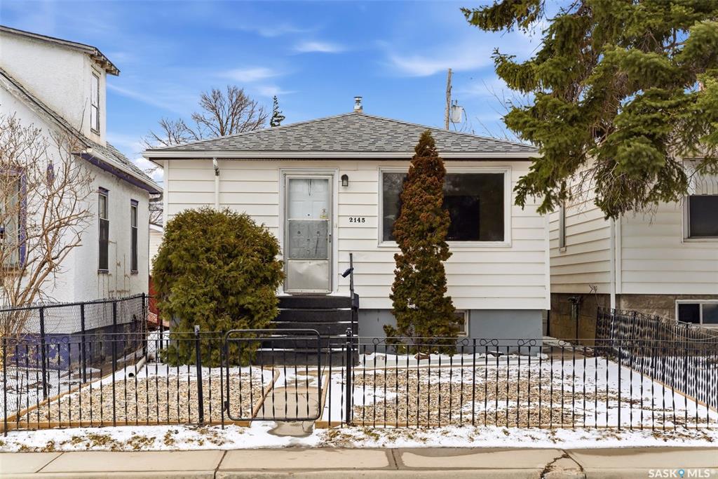 MLS® listing #SK032476 for sale located at 2145 Lindsay Street