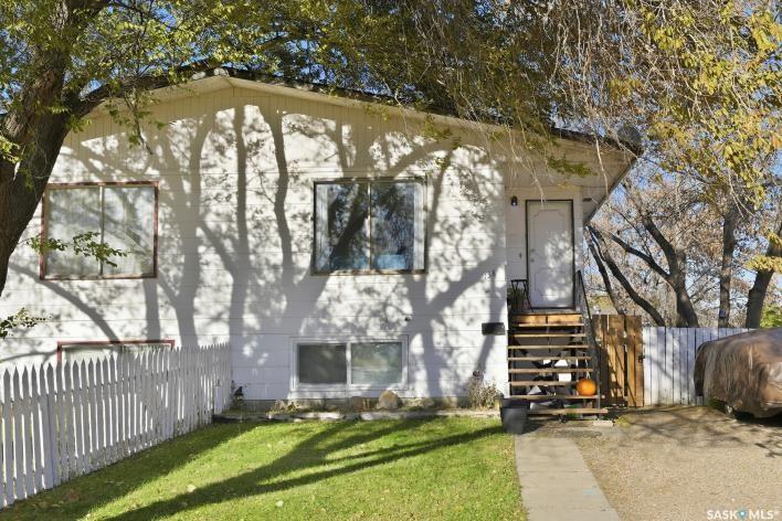 138 And 140 Clancy Drive, SK032513, Saskatchewan,