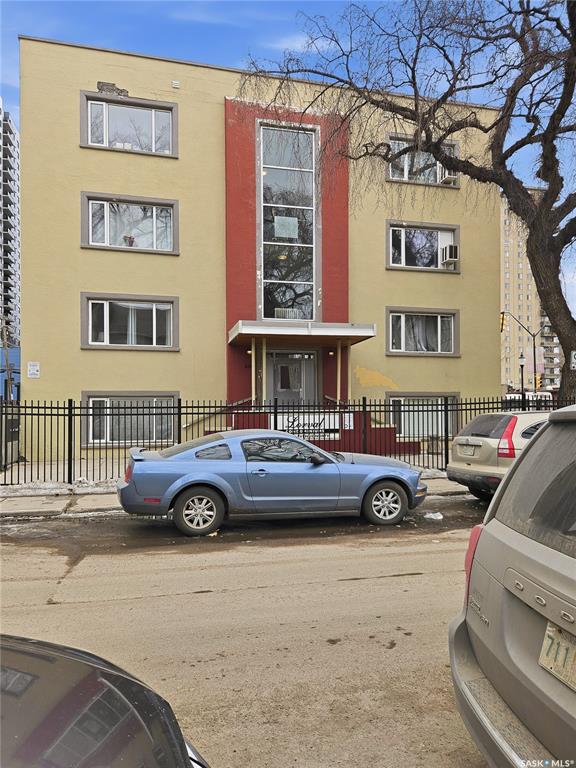 400 4th Avenue N #12, SK032515, Saskatchewan,