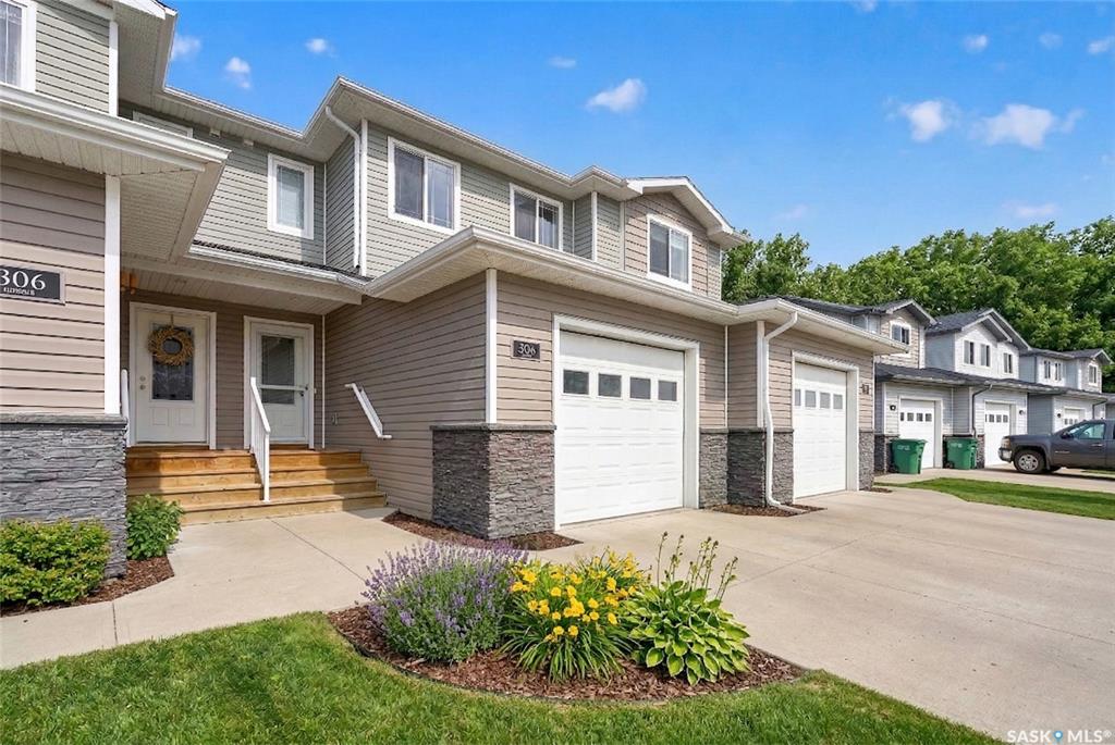 MLS® listing #SK032753 for sale located at 940 Bradley Street #304