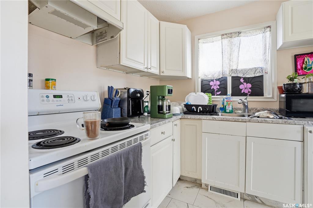 Fifth View of 2123 Reynolds Street, Broders Annex, Regina, Saskatchewan, S4N 3N2