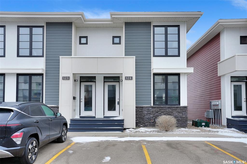 MLS® listing #SK032881 for sale located at 3229 Elgaard Drive #124