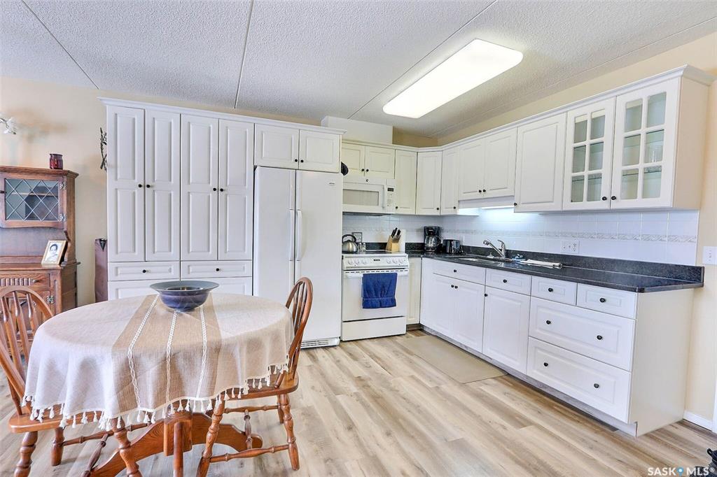 Third View of 1 26th Street E #201, East Hill, Prince Albert, Saskatchewan, S6V 1T7