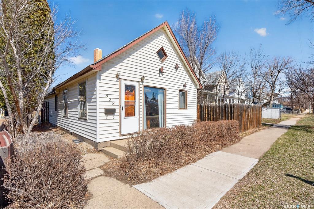 528 Ominica Street E, SK033061, Saskatchewan,