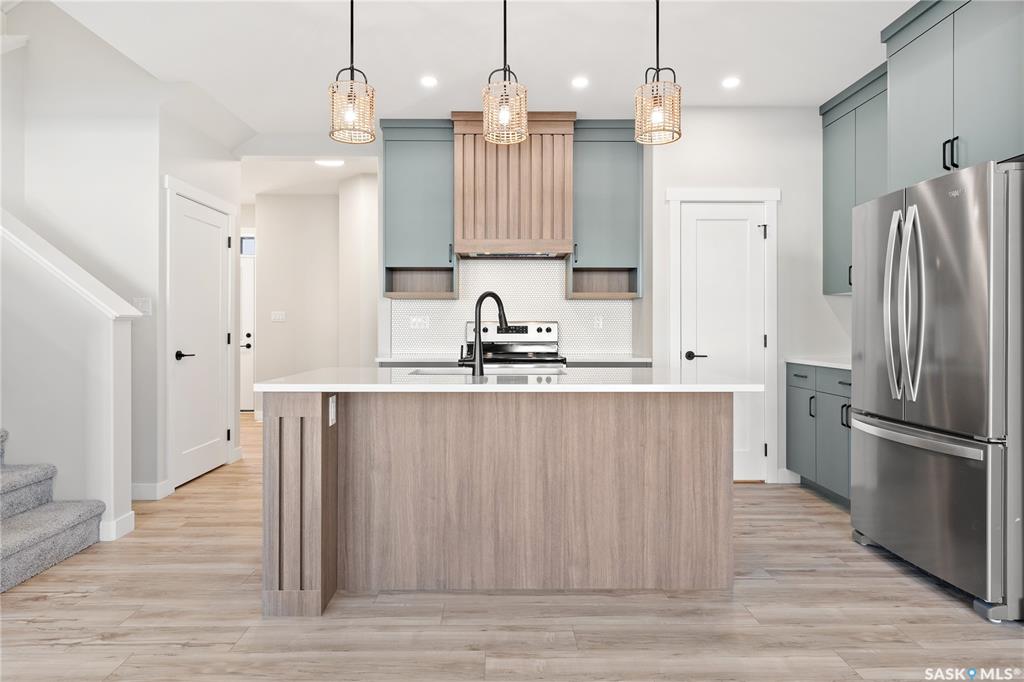 Second View of 439 Kinloch Crescent, Parkridge SA, Saskatoon, Saskatchewan, S7M 5X1