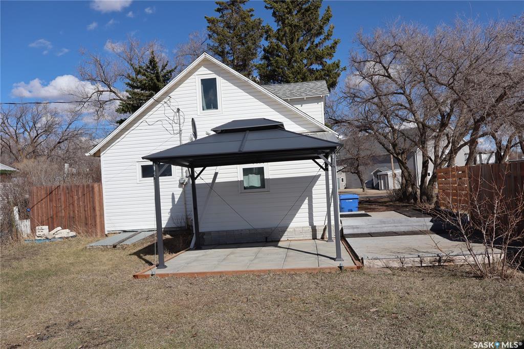 Third View of 302 Columbus Drive, Rockglen, Saskatchewan, S0H 3R0
