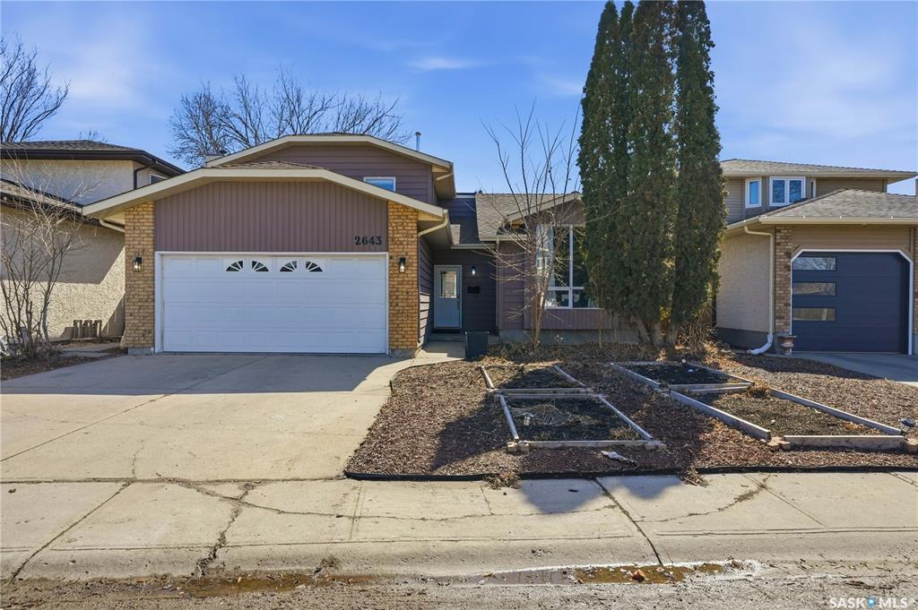 MLS® listing #SK033165 for sale located at 2643 Crocus Drive E