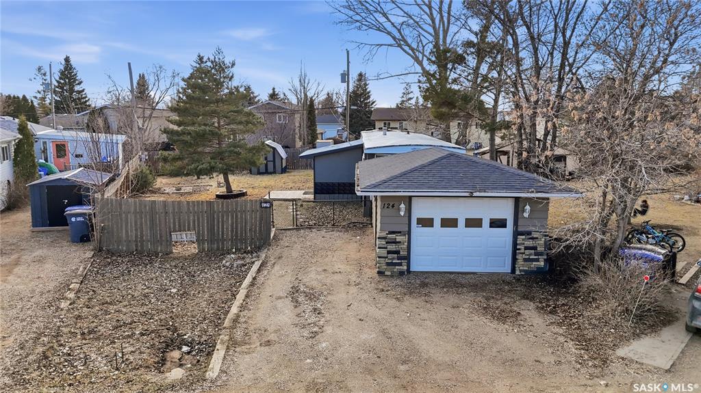 MLS® listing #SK033184 for sale located at 124 Dogwood Street