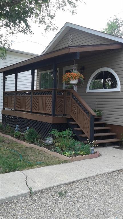 Fourth View of 231 5th Avenue W, Gravelbourg, Saskatchewan, S0H 1X0