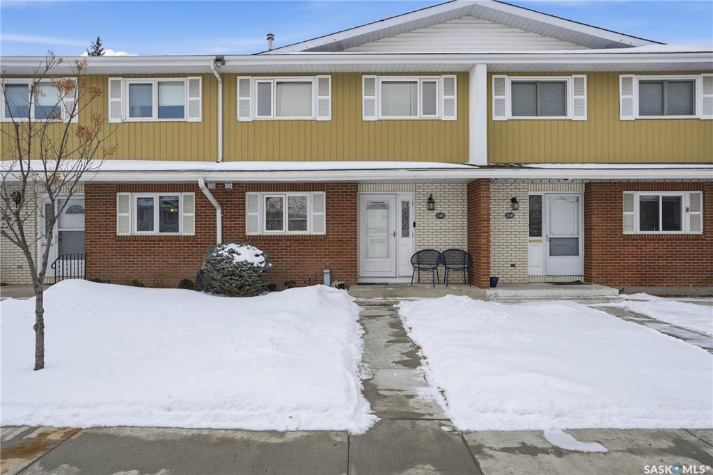 MLS® listing #SK033246 for sale located at 226 Plainsview Drive
