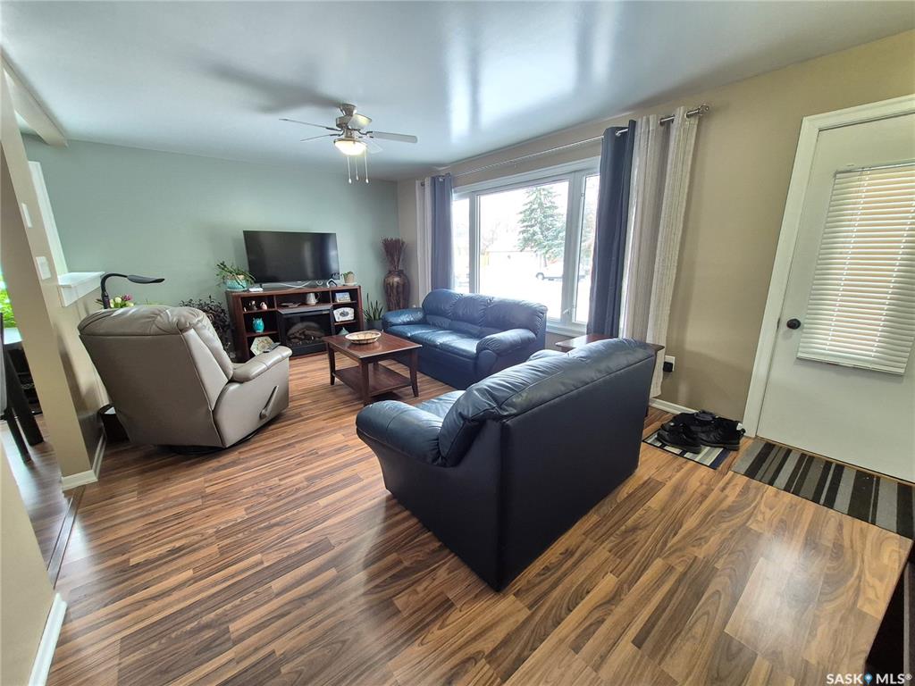 Fourth View of 309 Frederick Street, Ogema, Saskatchewan, S0C 1Y0