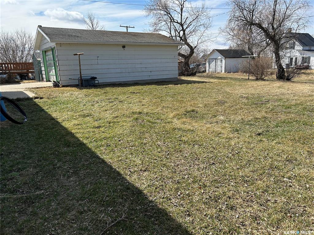 Fifth View of 321 3rd Street, Frobisher, Saskatchewan, S0C 0Y0