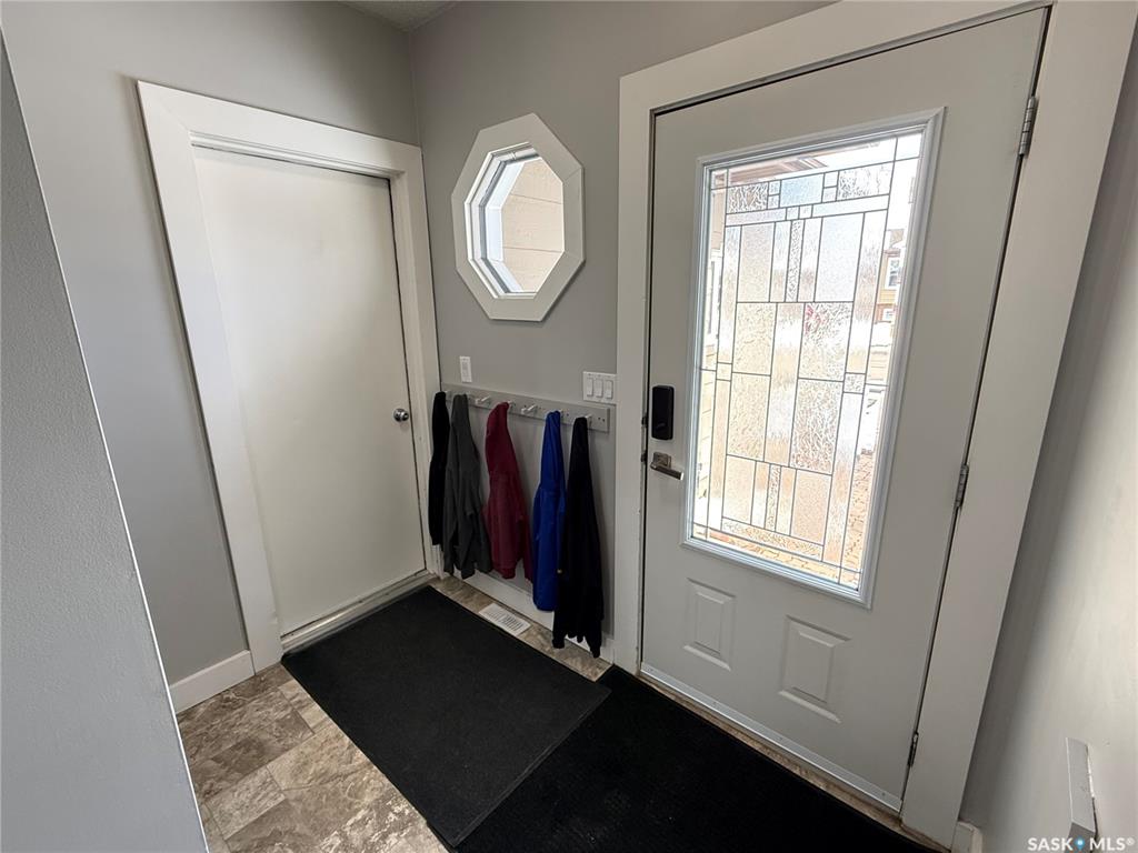 Second View of 7 Oconnor Court, Kindersley, Saskatchewan, S0L 1S1