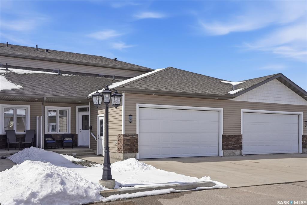 100 Brooklyn Lane #7, SK033448, Saskatchewan,