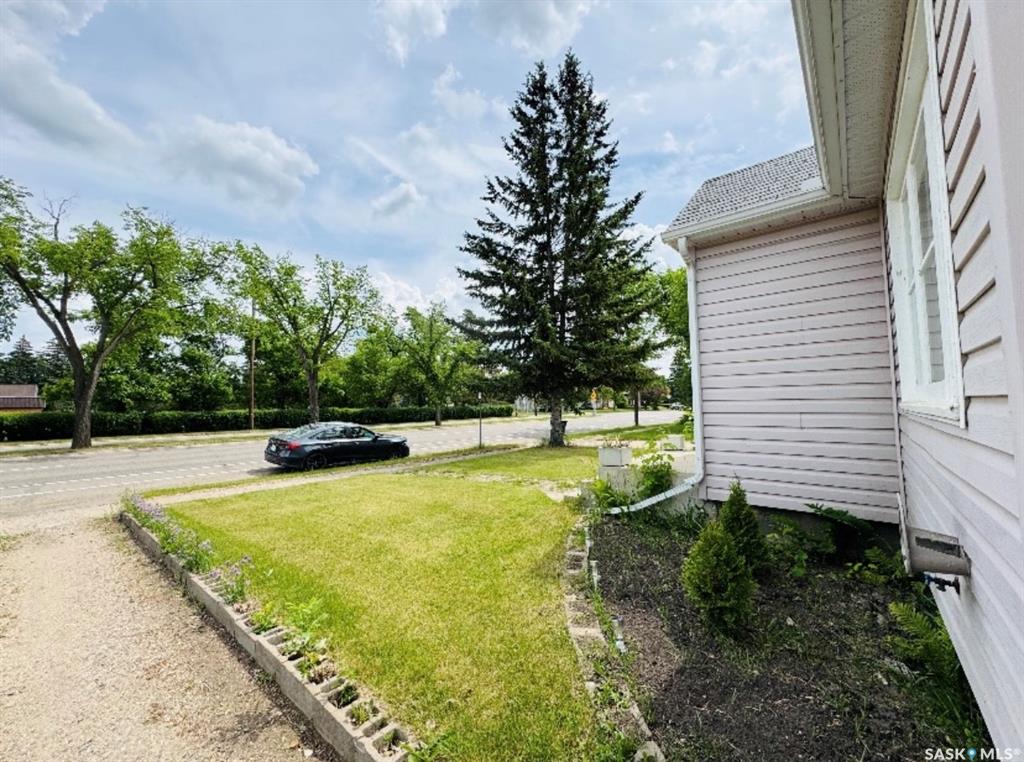 Third View of 84 Gladstone Avenue S, Yorkton, Saskatchewan, S3N 3B3