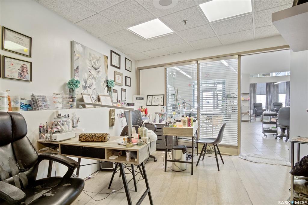 Fifth View of 285 Venture Crescent #2, Central Industrial, Saskatoon, Saskatchewan, S7K 6N8