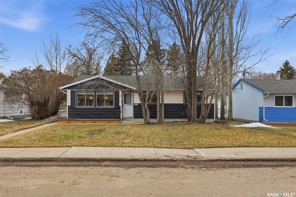 305 Montreal Avenue N, SK033583, Saskatchewan,
