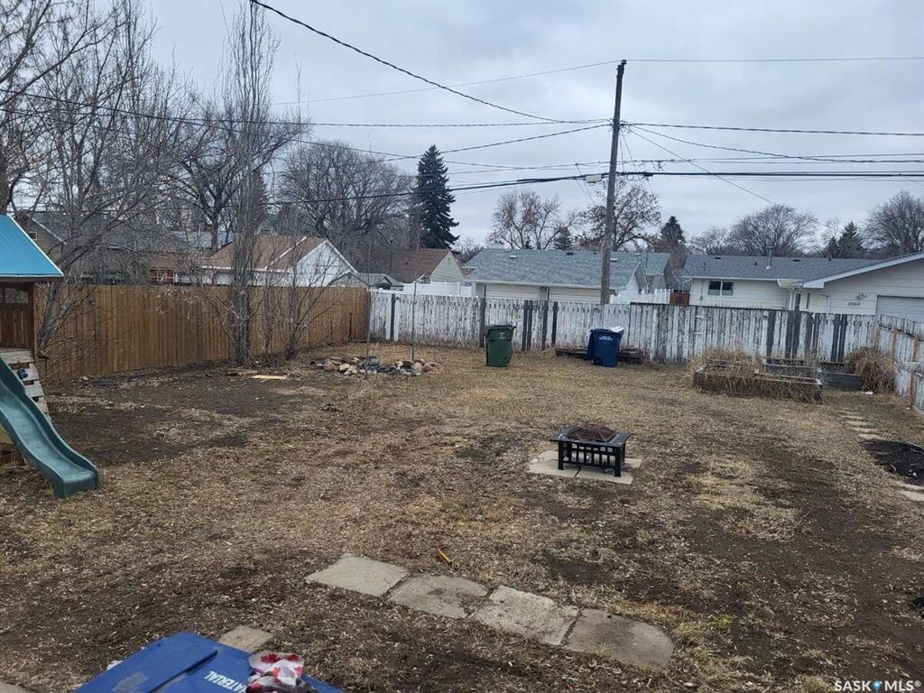 Fifth View of 1066 5th Avenue Nw, Hillcrest MJ, Moose Jaw, Saskatchewan, S6H 1K8