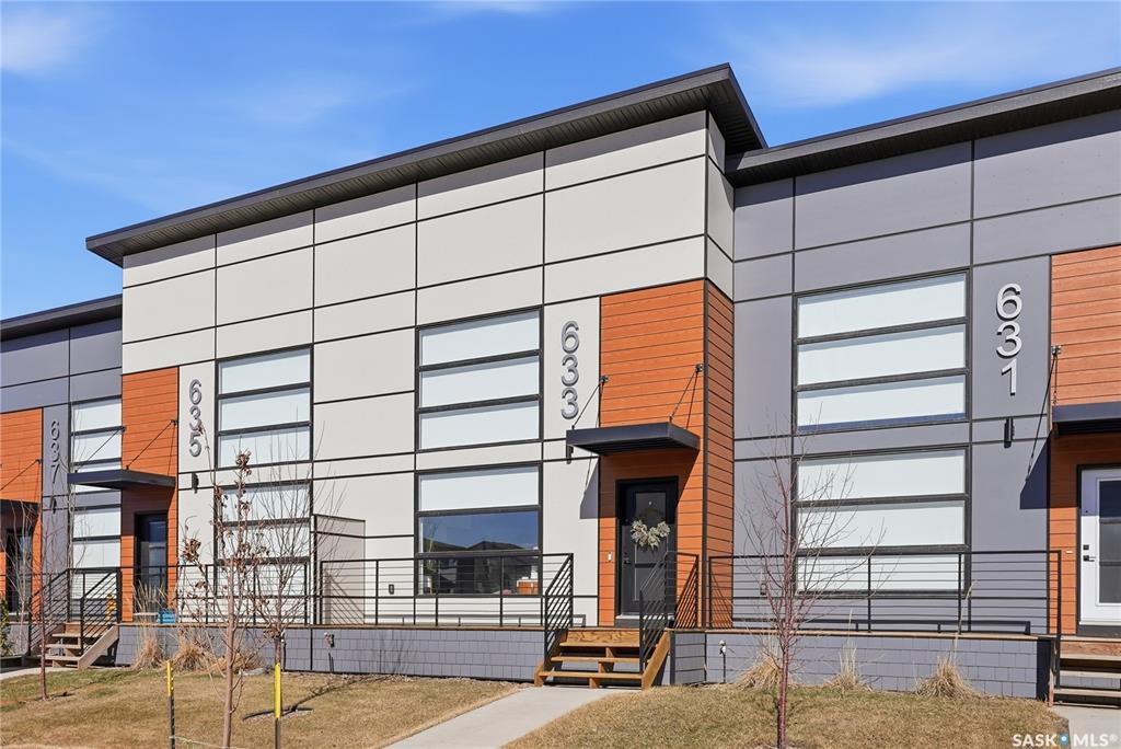 633 Brighton Gate, SK033607, Saskatchewan,
