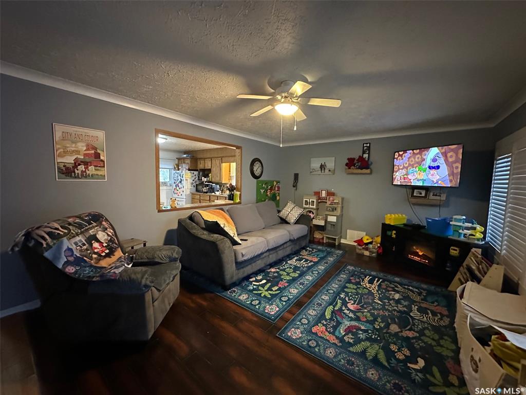 Third View of 429 Third Street, Estevan, Saskatchewan, S4A 0P1