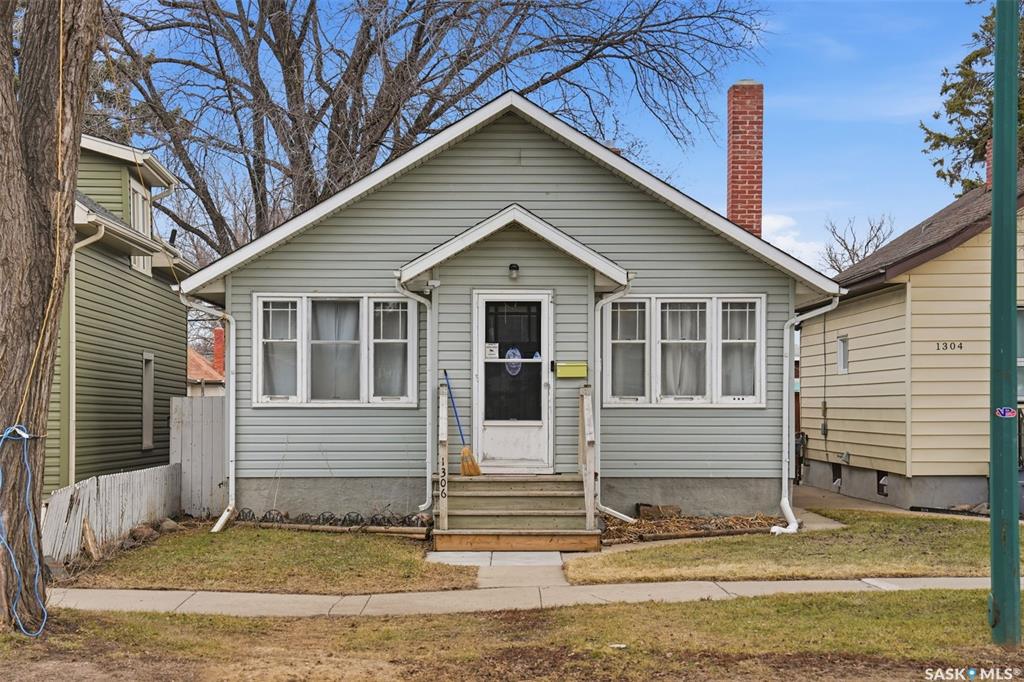 1306 C Avenue N, SK033917, Saskatchewan,
