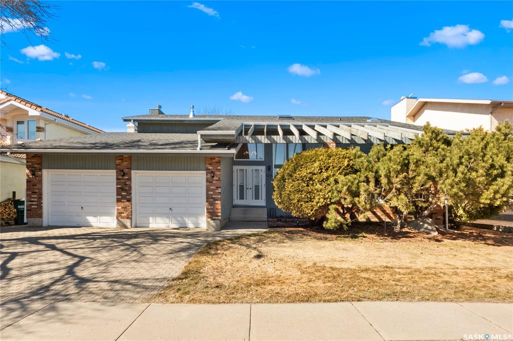 Third View of 215 Mallin Crescent, Silverwood Heights, Saskatoon, Saskatchewan, S7K 7X3