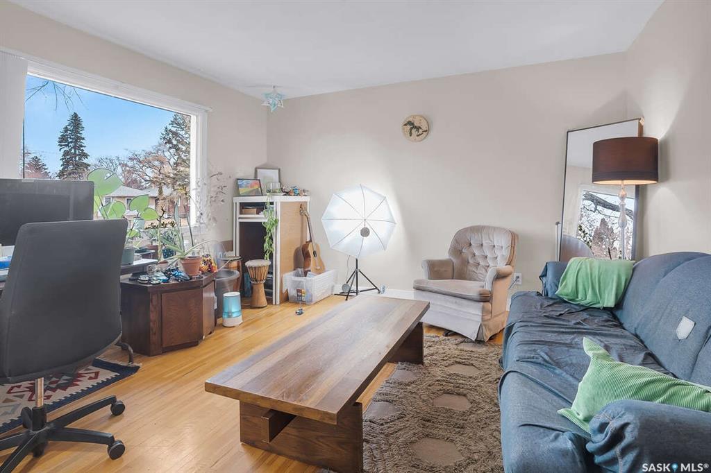 Third View of 1711 Broadway Avenue, Nutana, Saskatoon, Saskatchewan, S7H 2B4