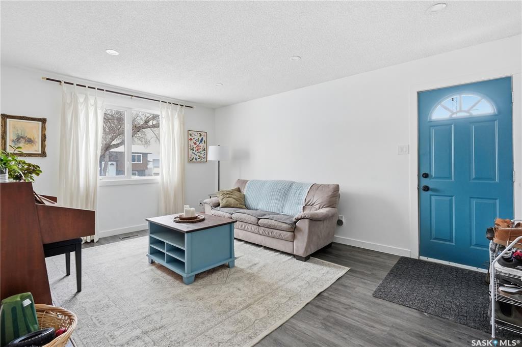 Second View of 166 Magee Crescent, Argyle Park, Regina, Saskatchewan, S4R 6K7