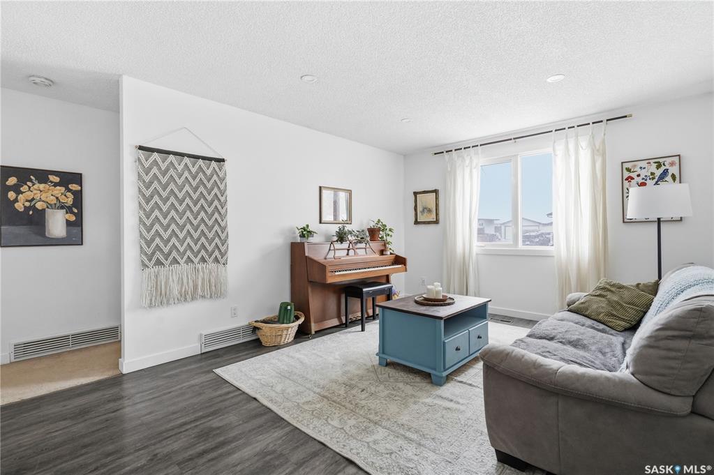 Third View of 166 Magee Crescent, Argyle Park, Regina, Saskatchewan, S4R 6K7