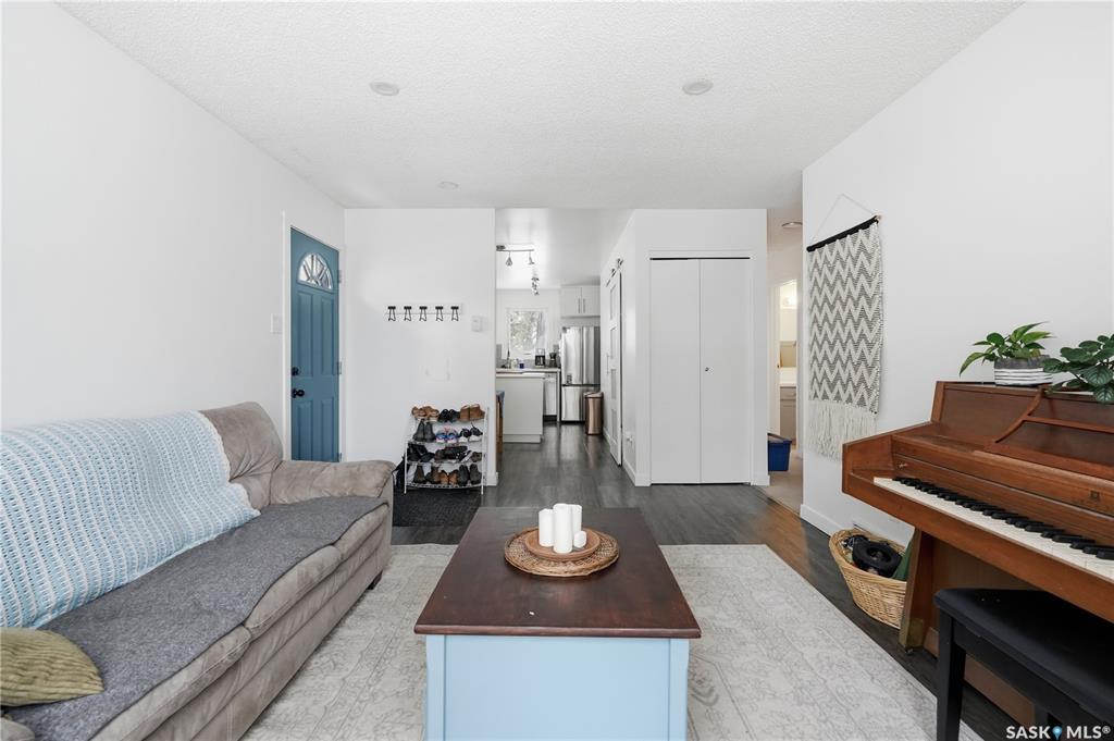 Fourth View of 166 Magee Crescent, Argyle Park, Regina, Saskatchewan, S4R 6K7