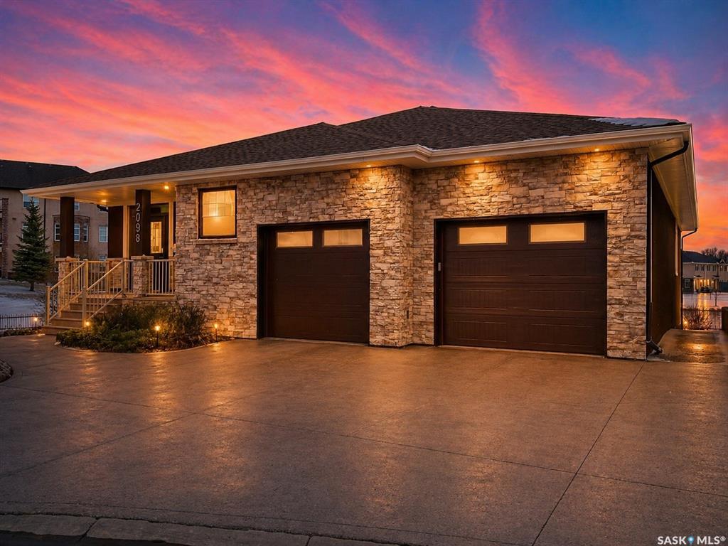 2098 Riverbend View, SK034091, Saskatchewan,