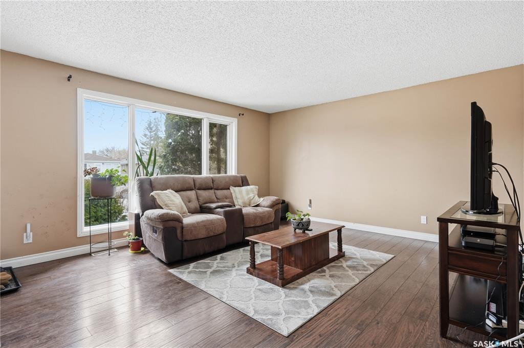 Fifth View of 200 Halifax Street, Churchill Downs, Regina, Saskatchewan, S4R 1S4