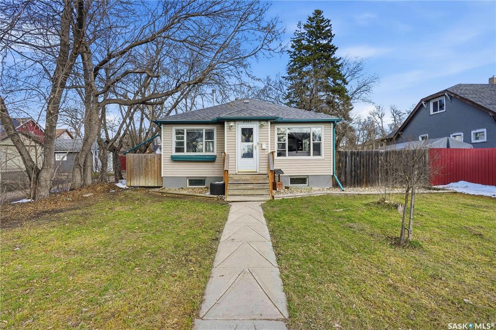 2425 Atkinson Street, SK034158, Saskatchewan,