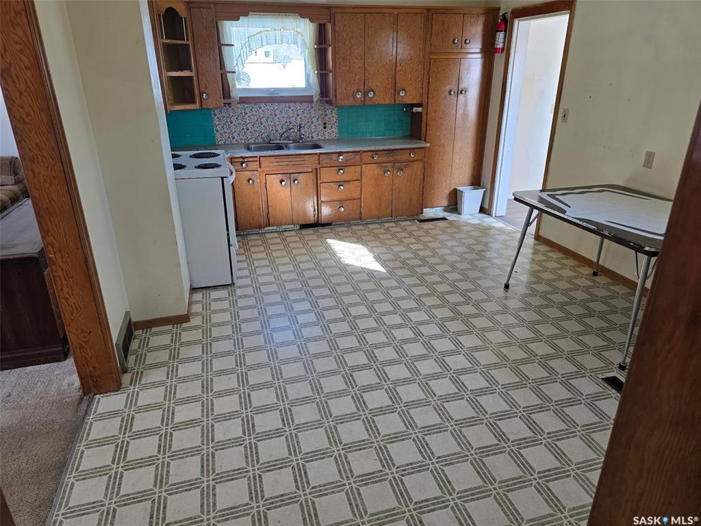 Fourth View of 200 Railway Avenue N, Norquay, Saskatchewan, S0A 2V0