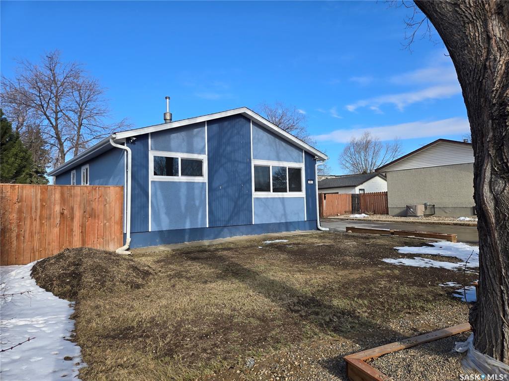61 Maxwell Crescent, SK034307, Saskatchewan,