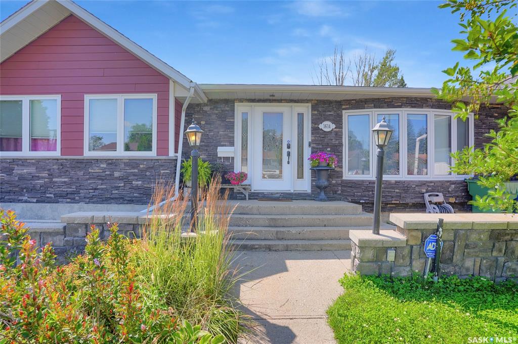 Fifth View of 1614 11 Th Avenue Nw, VLA/Sunningdale, Moose Jaw, Saskatchewan, S6H 6W9