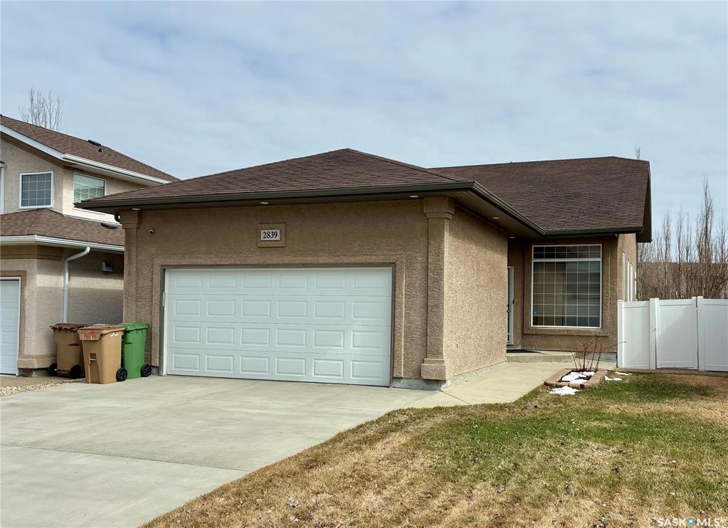 MLS® listing #SK034358 for sale located at 2839 Sunninghill Crescent